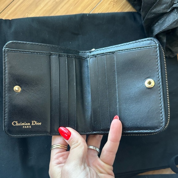 Black Dior Diorama Studded Wallet Patent Leather - Picture 7 of 10